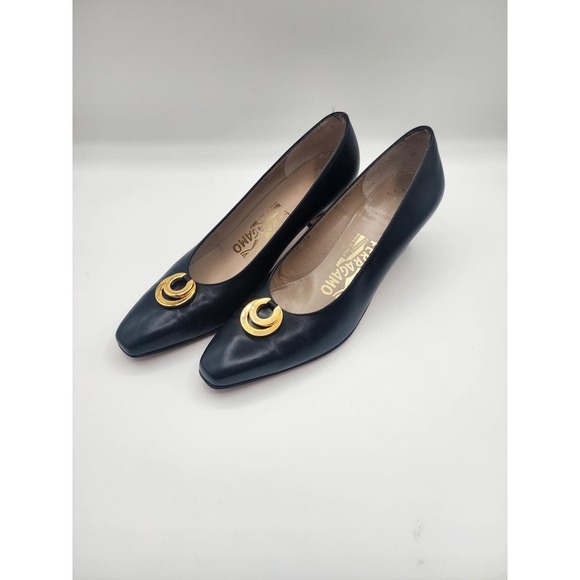 Salvatore Ferragamo Women's Blue Leather Heel Pumps Classic Gold Accent 7 AA - Picture 1 of 7